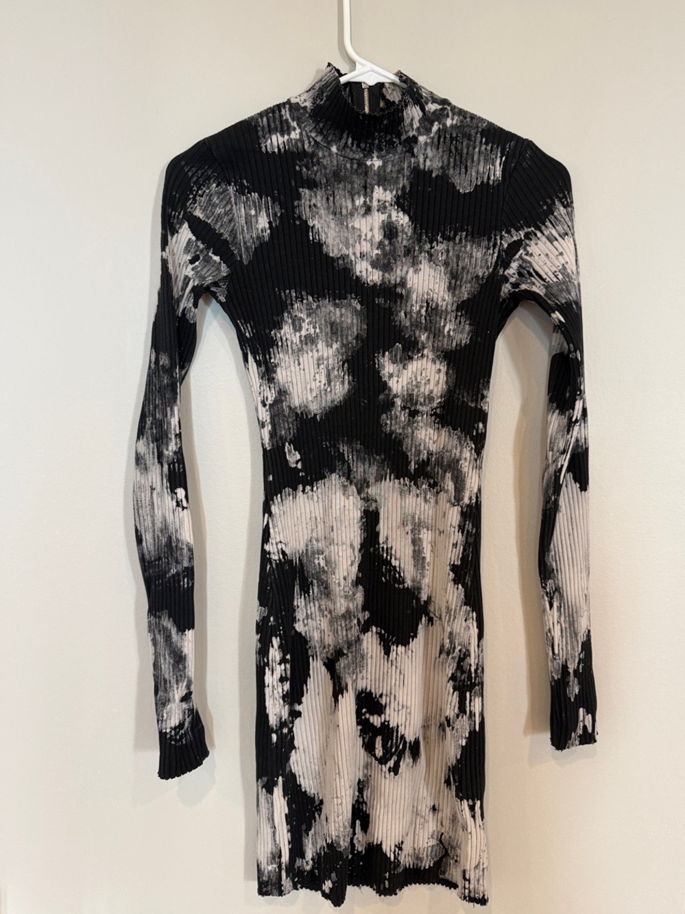 Cotton Citizen Black & White Ribbed Tie-Dye Turtleneck Sweater